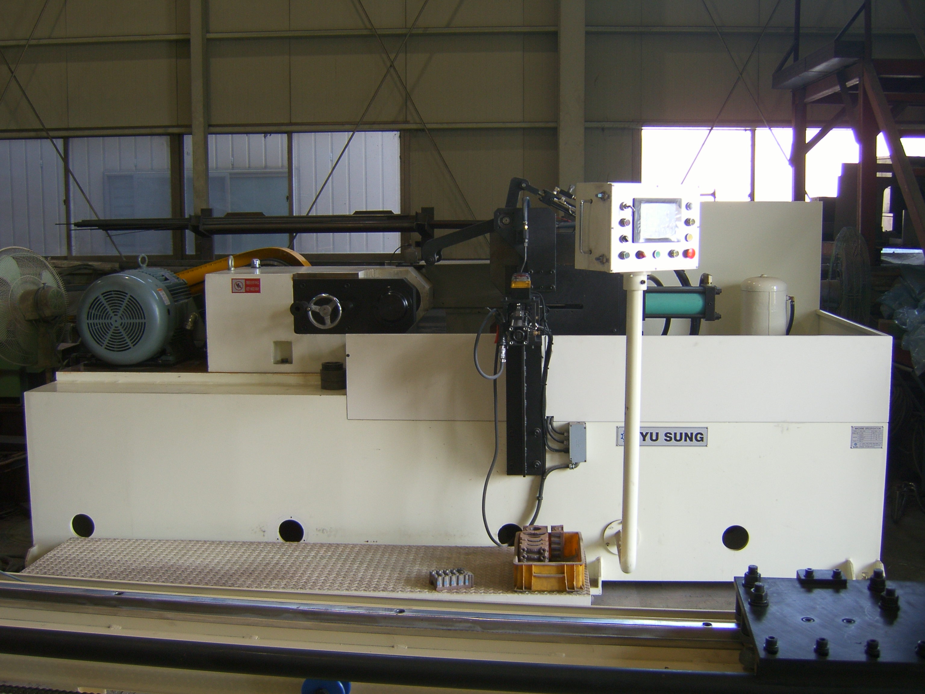 엔진 실린더 블록 주물 절단기